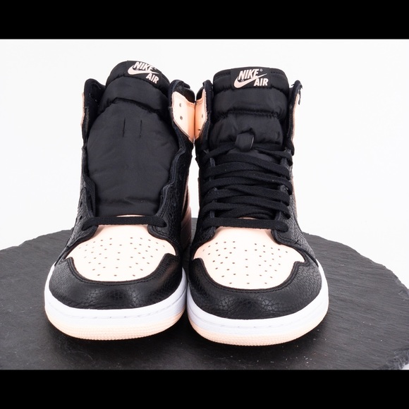 Nike Air Jordan Retro 1 Crimson Tint mens Size 12 - Picture 2 of 8